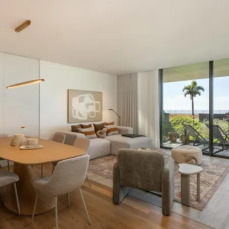 Savoy Monumentalis Iv By An Island Apartman *