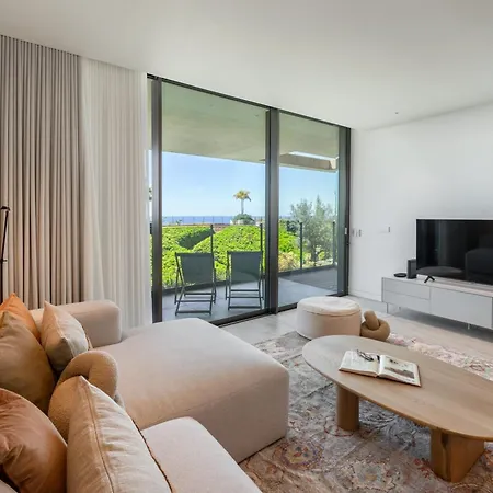 Savoy Monumentalis Iv Luxury And Unmatched Views * 丰沙尔