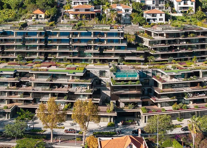 Savoy Monumentalis Iv By An Island 公寓 *