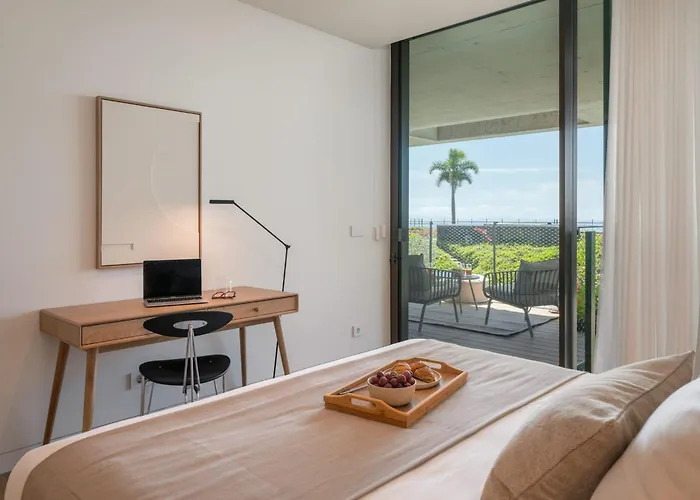 Savoy Monumentalis Iv By An Island